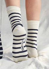PIEDS RAYE Striped Socks (ECRU / NAVY)