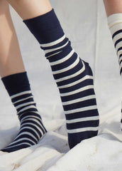 PIEDS RAYE Striped Socks (NAVY / ECRU)