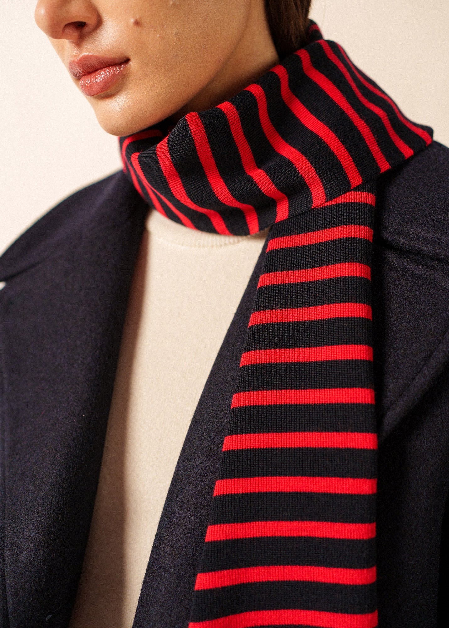 DUGUAY Striped Wool Scarf  (NAVY / RED)
