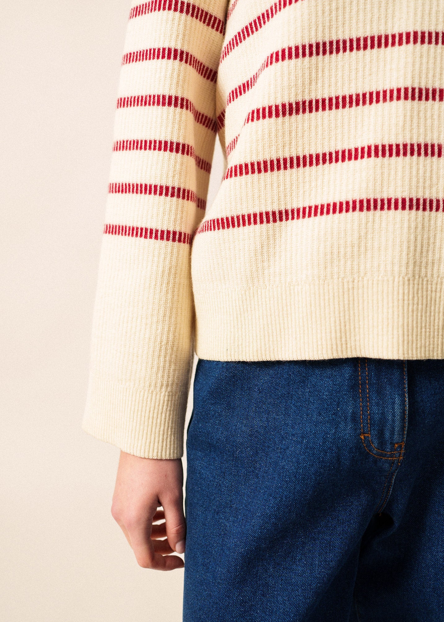 RUMILLY Striped Sweater (ECRU / MAROON)