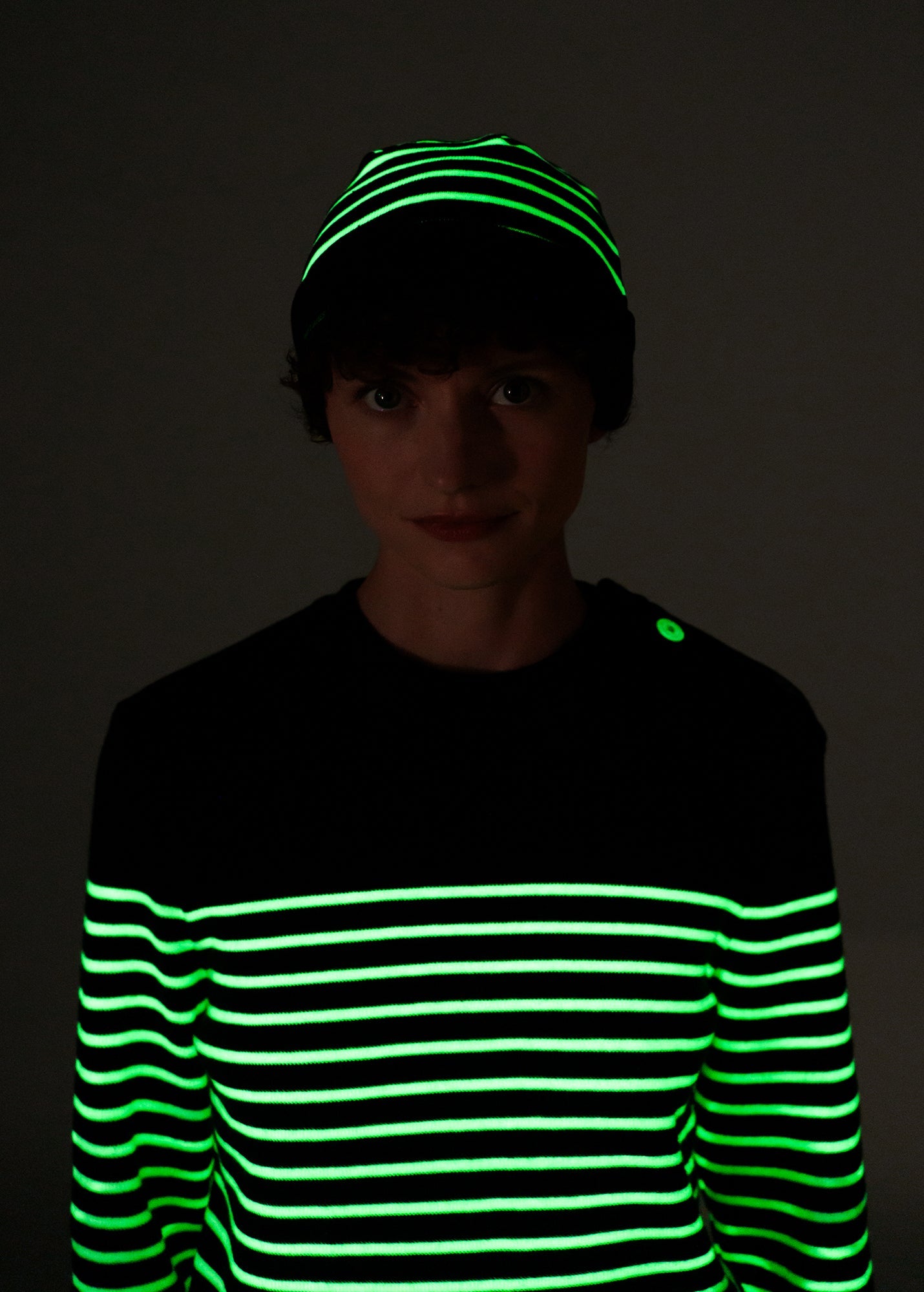 GLOWLINE Wool Beanie (NAVY / GLOW)