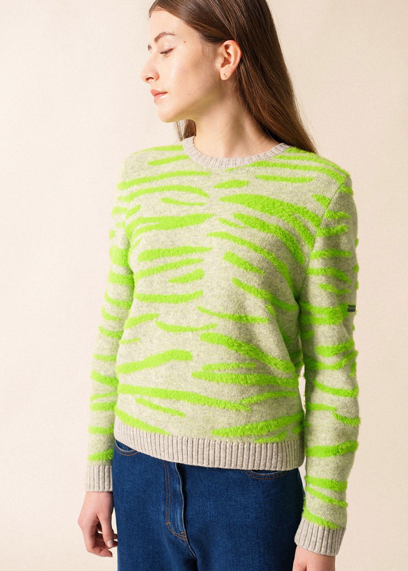 OLTEN Zebra Sweater (GRAY / NEON GREEN)