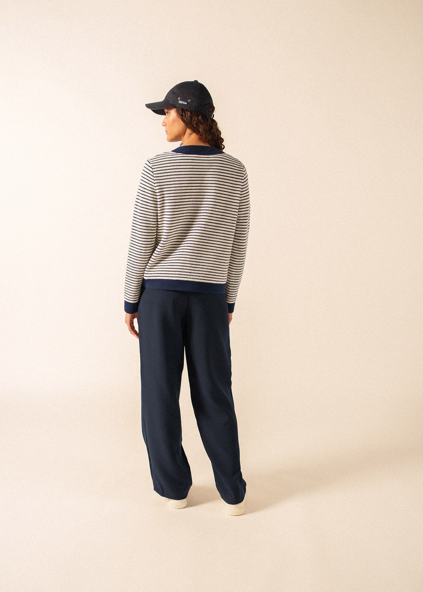 ISTRES Textured Knit Cardigan (IVORY / NAVY)