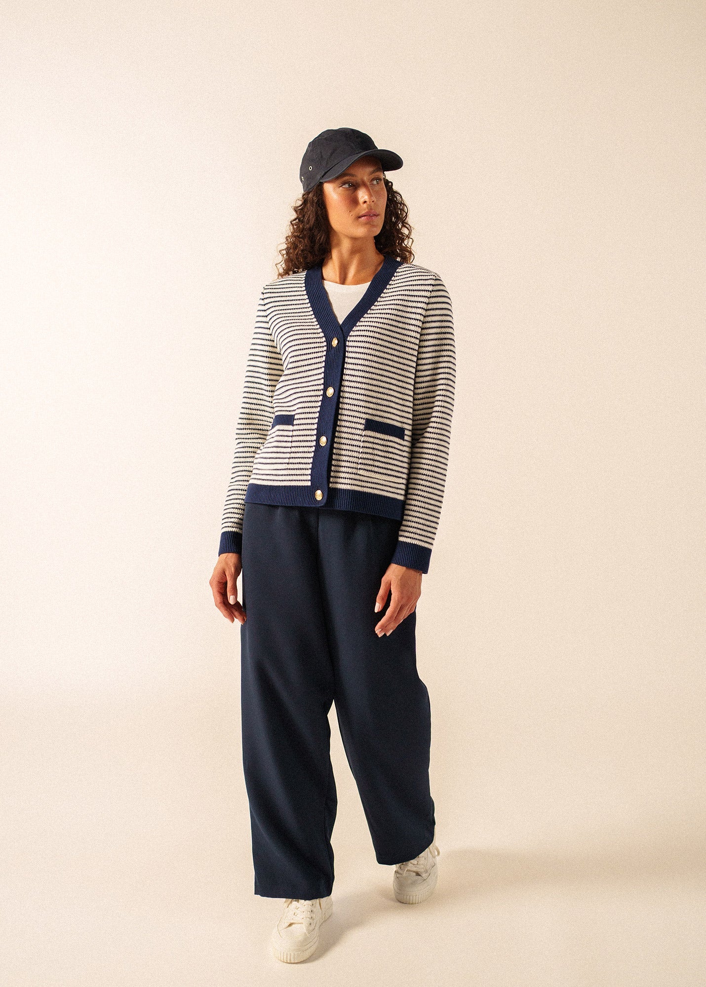 ISTRES Textured Knit Cardigan (IVORY / NAVY)