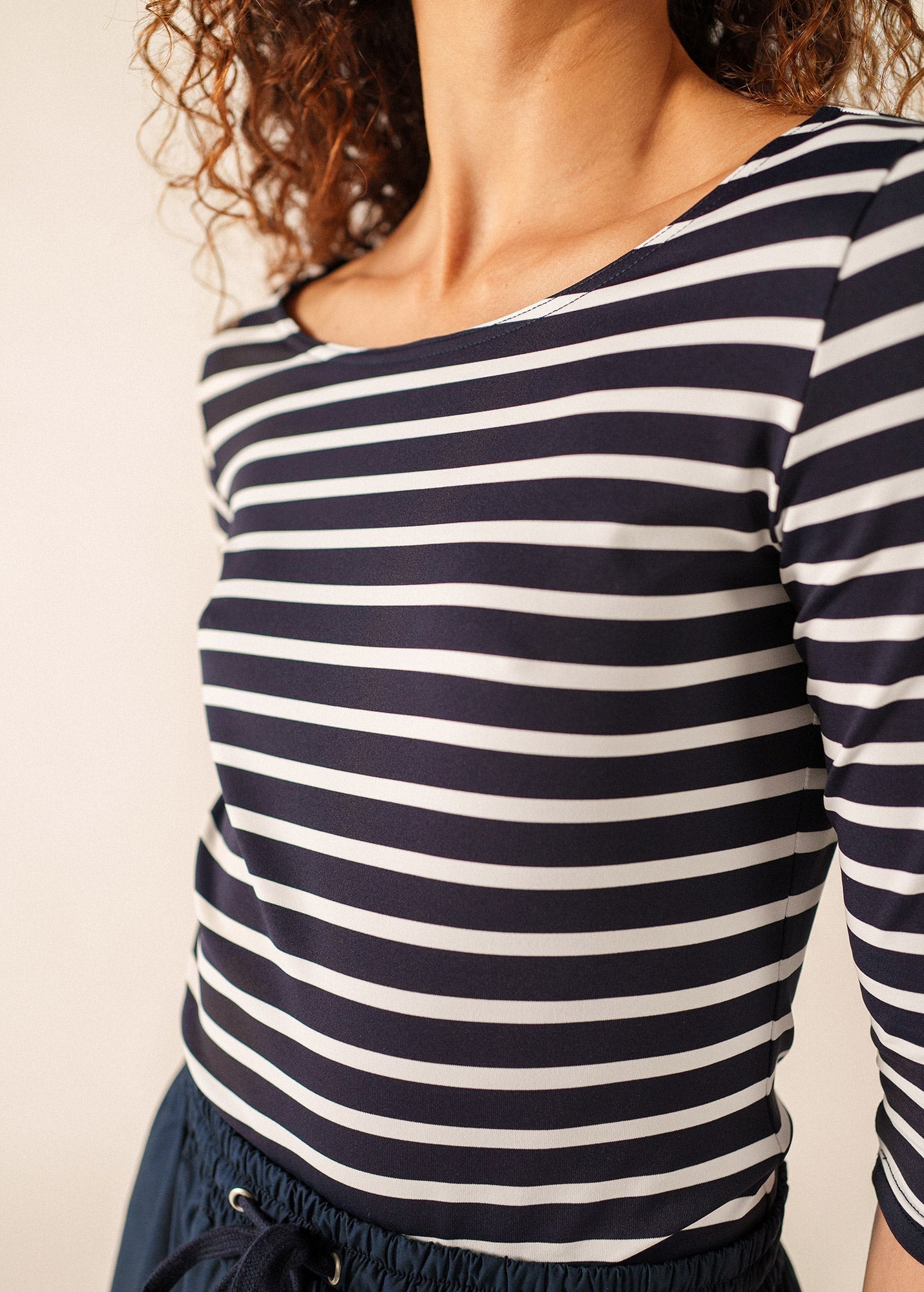 GARDE-COTE III Anti UV Top (NAVY / WHITE)