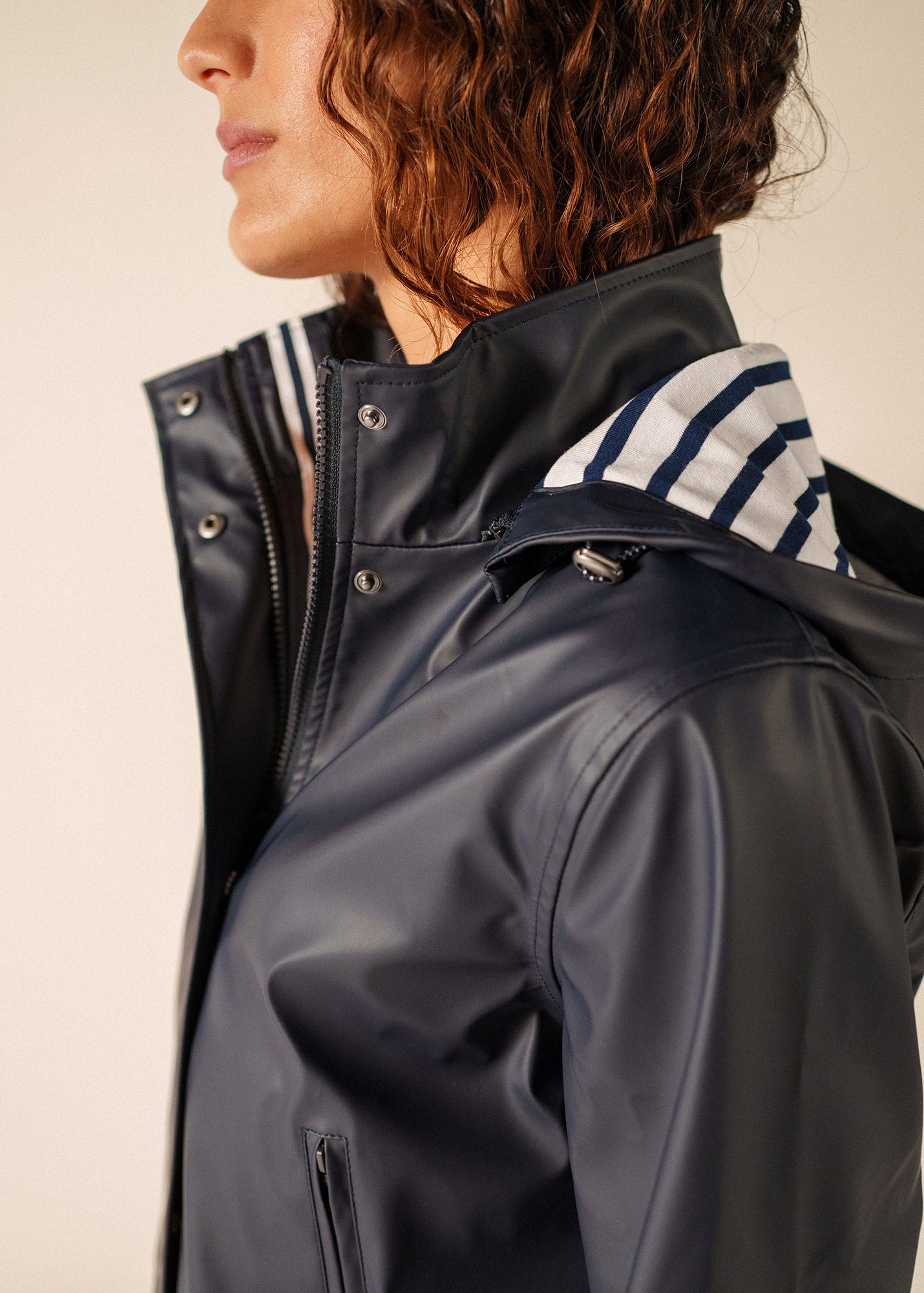 ST MORGANE Hooded Raincoat  (NAVY)