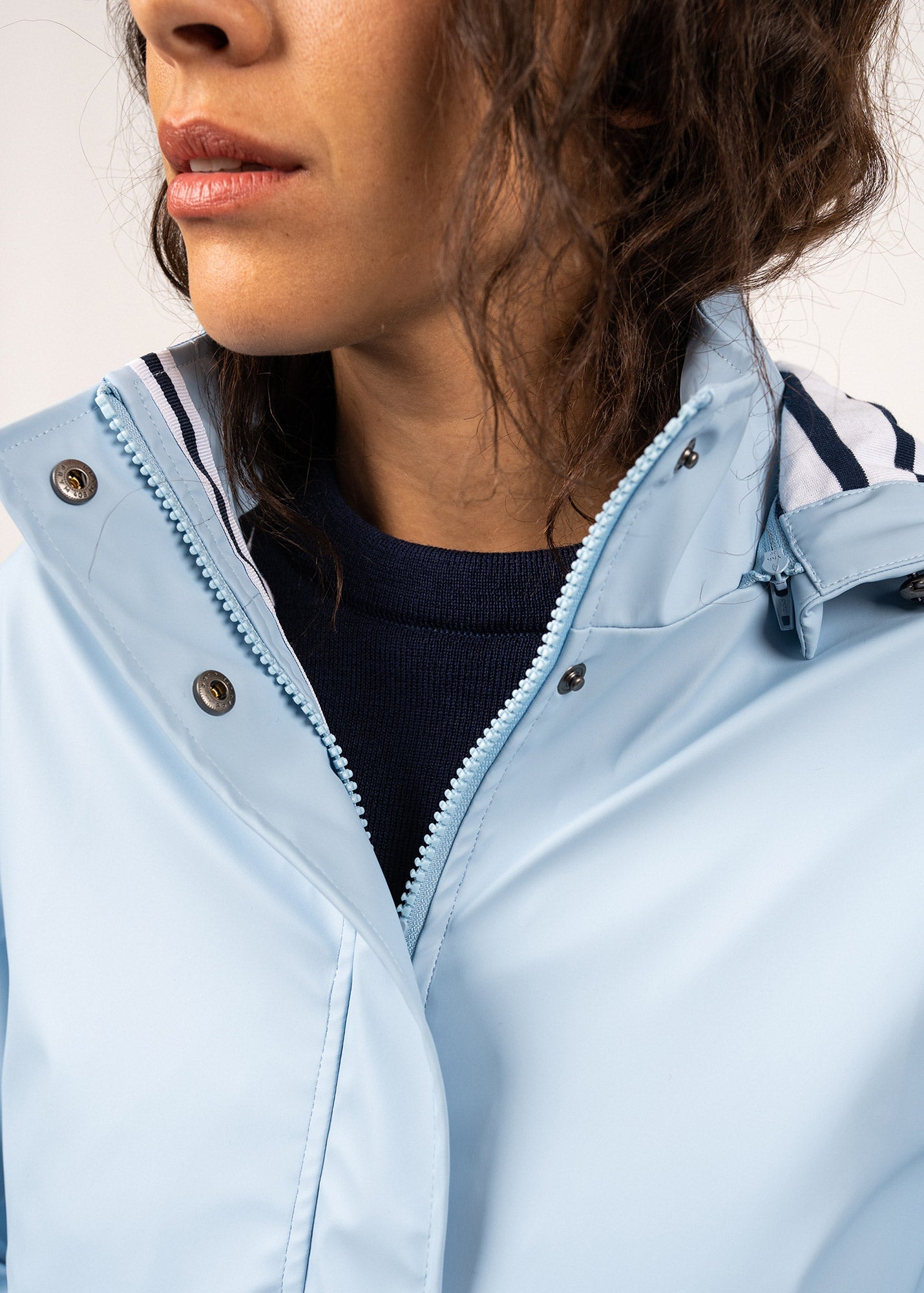 ST MORGANE Hooded Raincoat (LIGHT BLUE)