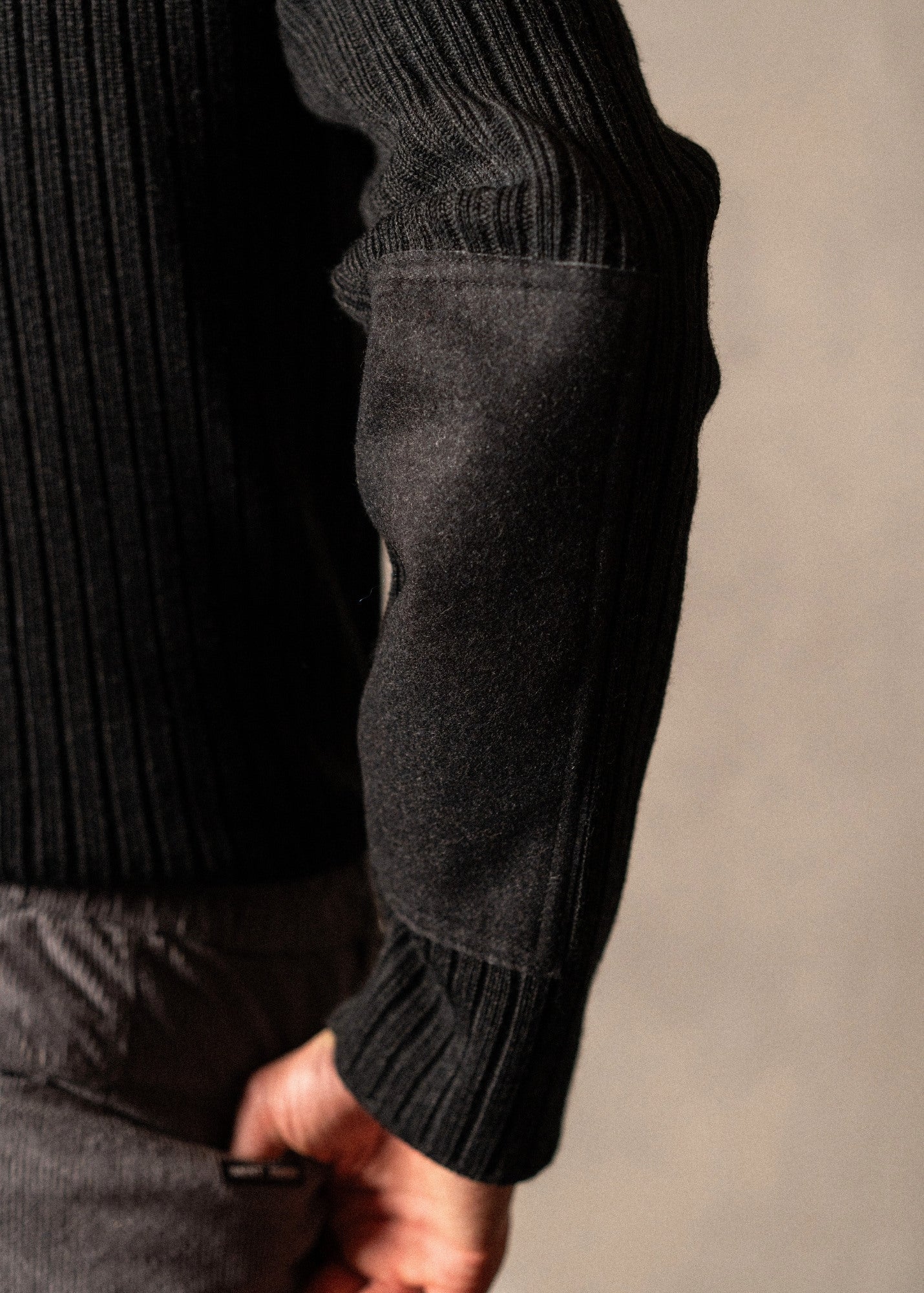 GOUVERNAIL III Sweater (CHARCOAL)